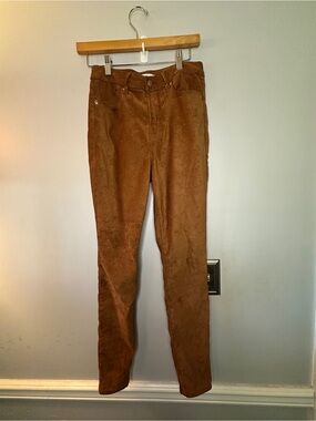 Good American Suede-Look High-Rise Pants in Rust